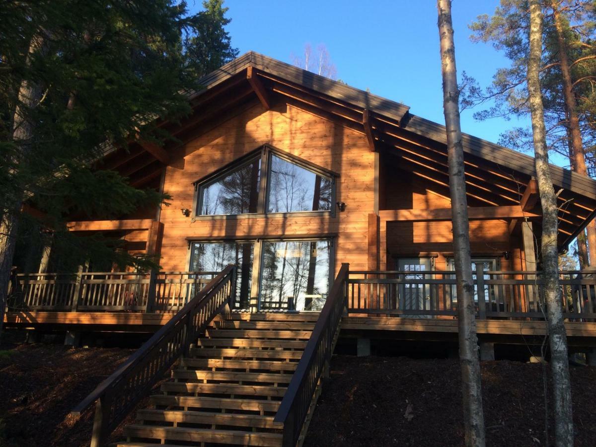 Hyvoelaen Moekit Villa Ahtari Exterior photo